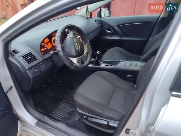 Авто Toyota Avensis 2010 № 7607428