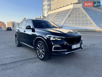 Авто BMW X5 2021 № 7607606