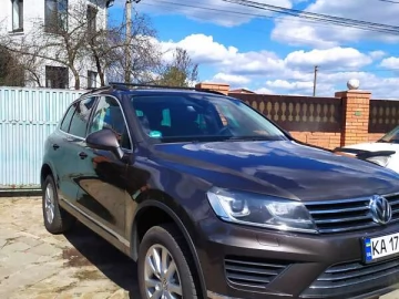 Авто Volkswagen Touareg 2015 № 7607936