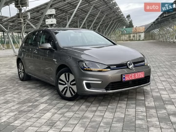 Авто Volkswagen E-Golf 2015 № 7608362