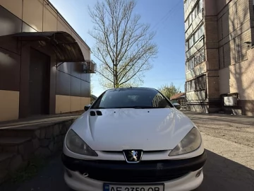 Авто Peugeot 206 2008 № 7608370