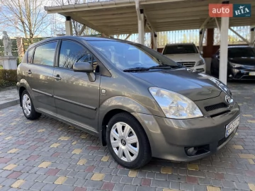Авто Toyota Corolla Verso 2006 № 7608445