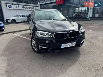 Авто BMW X5 2018 № 7608525