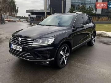 Авто Volkswagen Touareg 2017 № 7608606