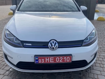 Авто Volkswagen E-Golf 2014 № 7608653