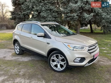 Авто Ford Escape 2017 № 7609080
