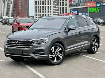 Авто Volkswagen Touareg 2022 № 7609131