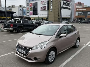 Авто Peugeot 208 2015 № 7609582