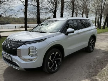 Авто Mitsubishi Outlander 2024 № 7609712