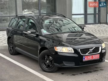 Авто Volvo V50 2008 № 7609787