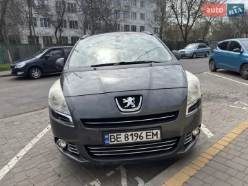 Авто Peugeot 5008 2010 № 7609792