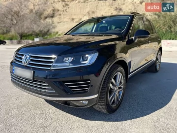 Авто Volkswagen Touareg 2015 № 7609931