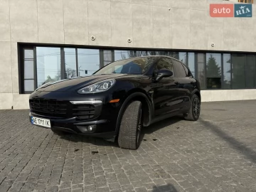 Авто Porsche Cayenne 2016 № 7609940