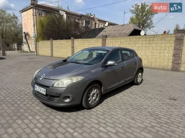Авто Renault Megane 2009 № 7610024