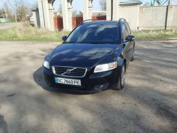 Авто Volvo V50 2009 № 7610344