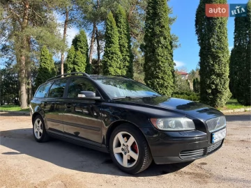 Авто Volvo V50 2006 № 7610628