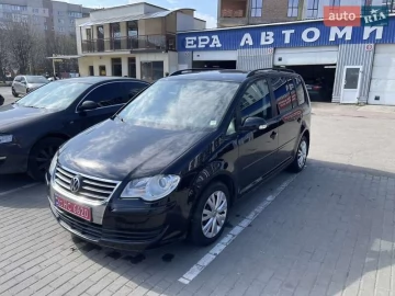 Авто Volkswagen Touran 2008 № 7610645