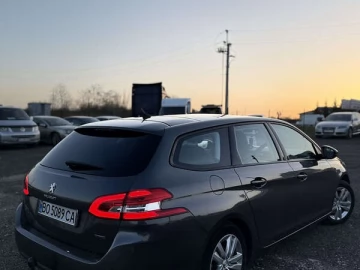 Авто Peugeot 308 2016 № 7610706