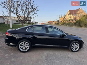 Авто Volkswagen Passat 2018 № 7610827