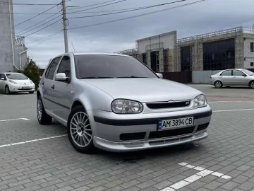 Авто Volkswagen Golf 2002 № 7610922