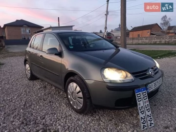 Авто Volkswagen Golf 2004 № 7610948