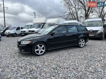 Авто Volvo V50 2012 № 7611050