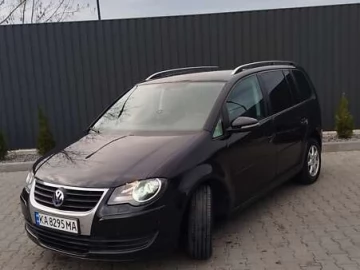 Авто Volkswagen Touran 2009 № 7611068