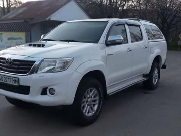 Авто Toyota Hilux 2013 № 7611345