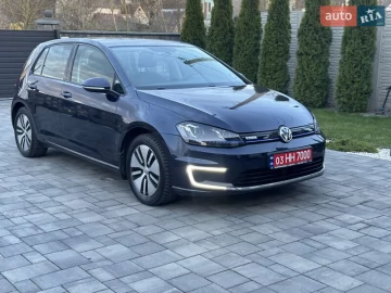 Авто Volkswagen E-Golf 2015 № 7611423