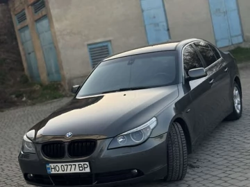Авто BMW 5 Series 2004 № 7611428