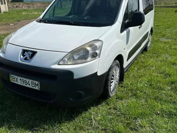 Авто Peugeot Partner 2008 № 7611553