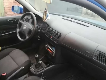 Авто Volkswagen Golf 2001 № 7611808