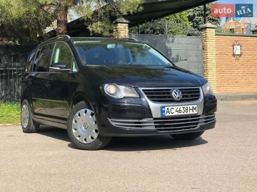 Авто Volkswagen Touran 2010 № 7611868