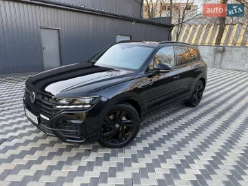 Авто Volkswagen Touareg 2023 № 7611959