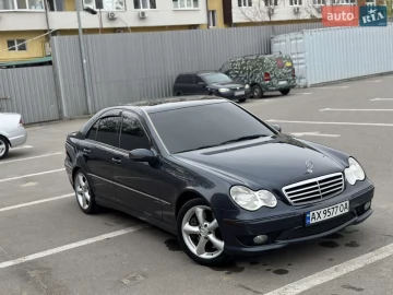 Авто Mercedes C-Class 2005 № 7612037