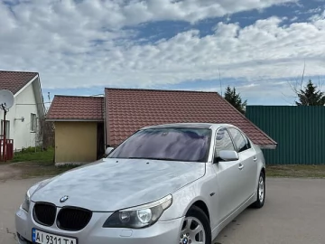 Авто BMW 5 Series 2003 № 7612211