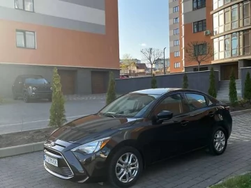 Авто Toyota Yaris 2015 № 7612257