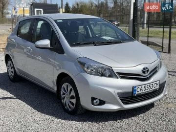 Авто Toyota Yaris 2012 № 7612258