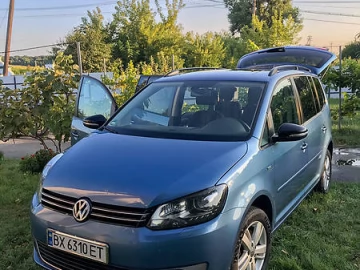 Авто Volkswagen Touran 2012 № 7612264