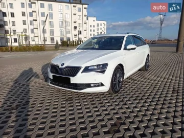 Авто Skoda Superb 2017 № 7612390