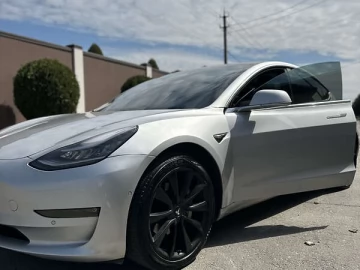 Авто Tesla Model 3 2017 № 7612403