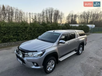 Авто Toyota Hilux 2016 № 7612444