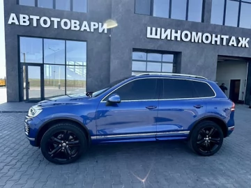 Авто Volkswagen Touareg 2017 № 7612447