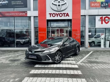 Авто Toyota Camry 2023 № 7612450
