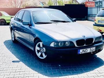 Авто BMW 5 Series 2002 № 7612468