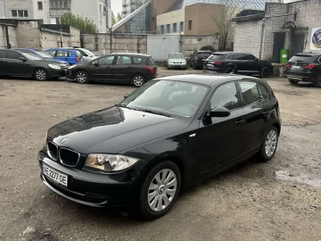 Авто BMW 1 Series 2009 № 7612530