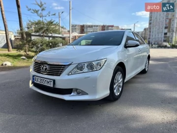 Авто Toyota Camry 2012 № 7612610