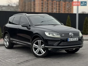 Авто Volkswagen Touareg 2018 № 7612693