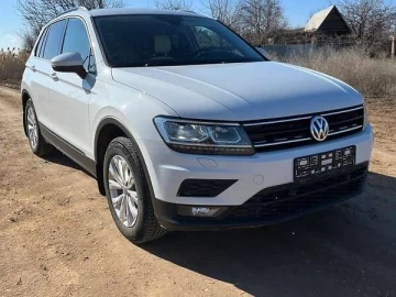 Авто Volkswagen Tiguan 2019 № 7612947