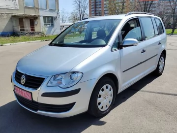 Авто Volkswagen Touran 2007 № 7613091